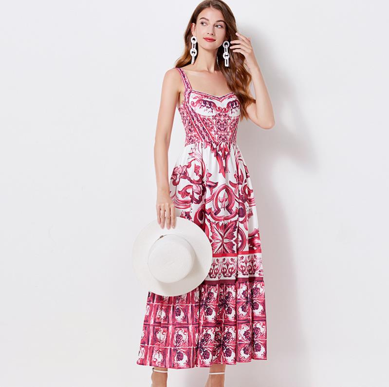 Vintage Floral Strap Maxi Dress with Fitted Waist
